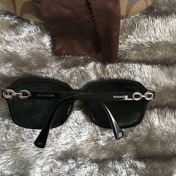 Coach sunglasses with case - Picture 2 of 7